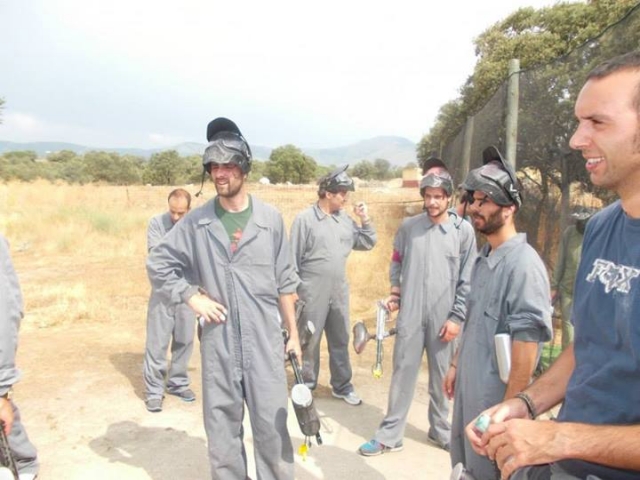 Jogadores de paintball em intervalo 